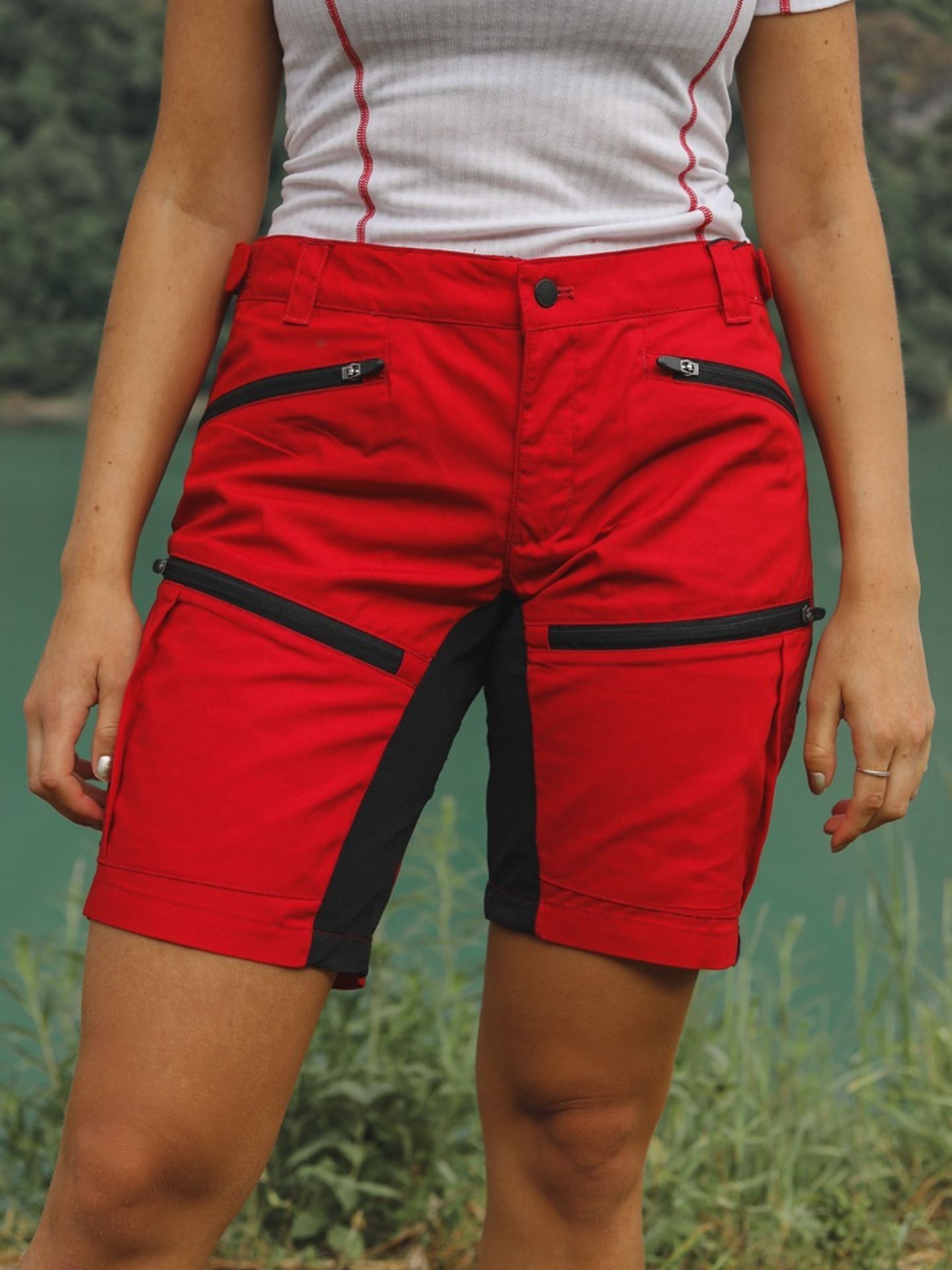 Five Seasons Avery Shorts - Dark Red | Getinspired.no