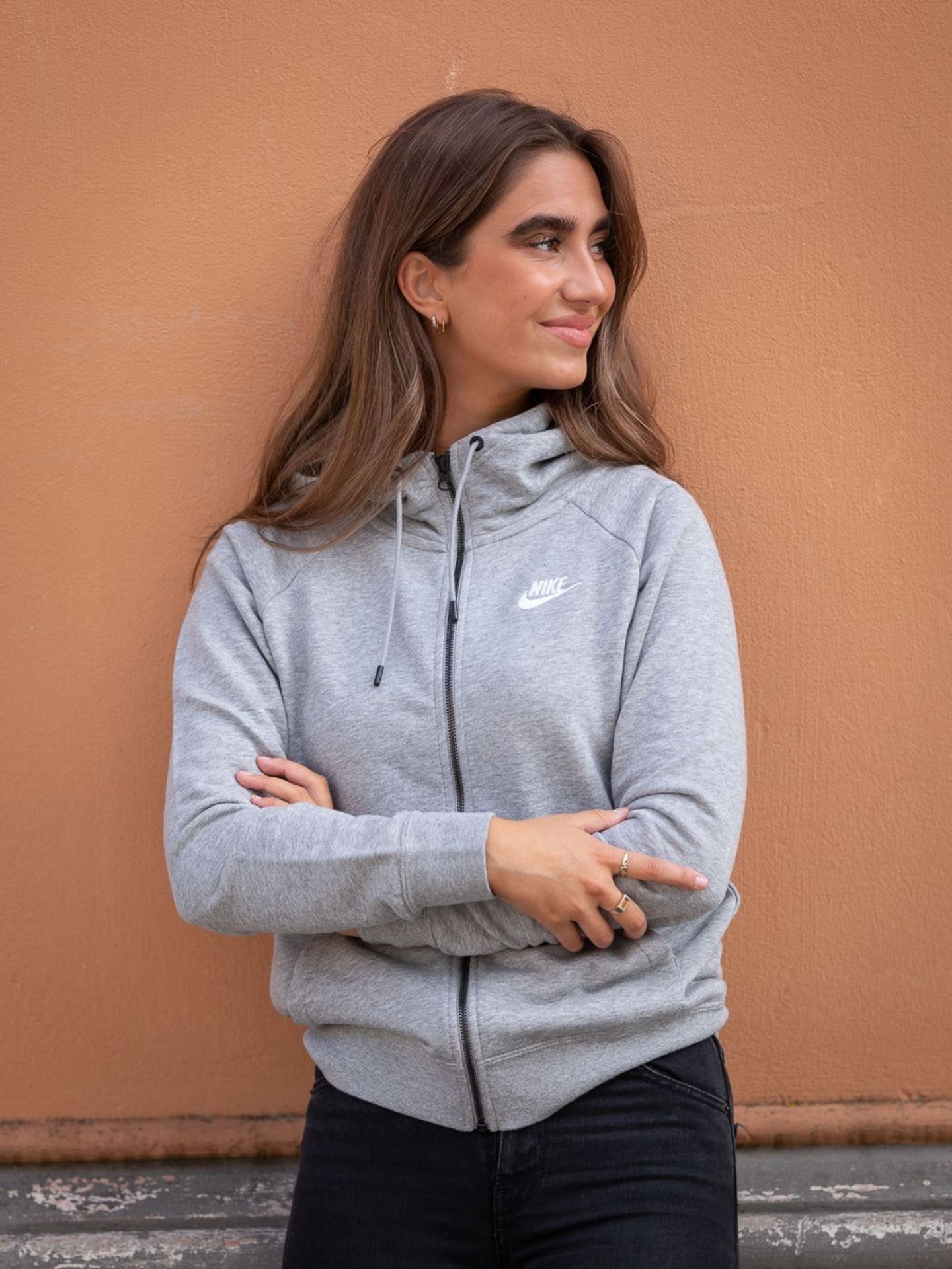 Nike essential full zip hoodie grey sale