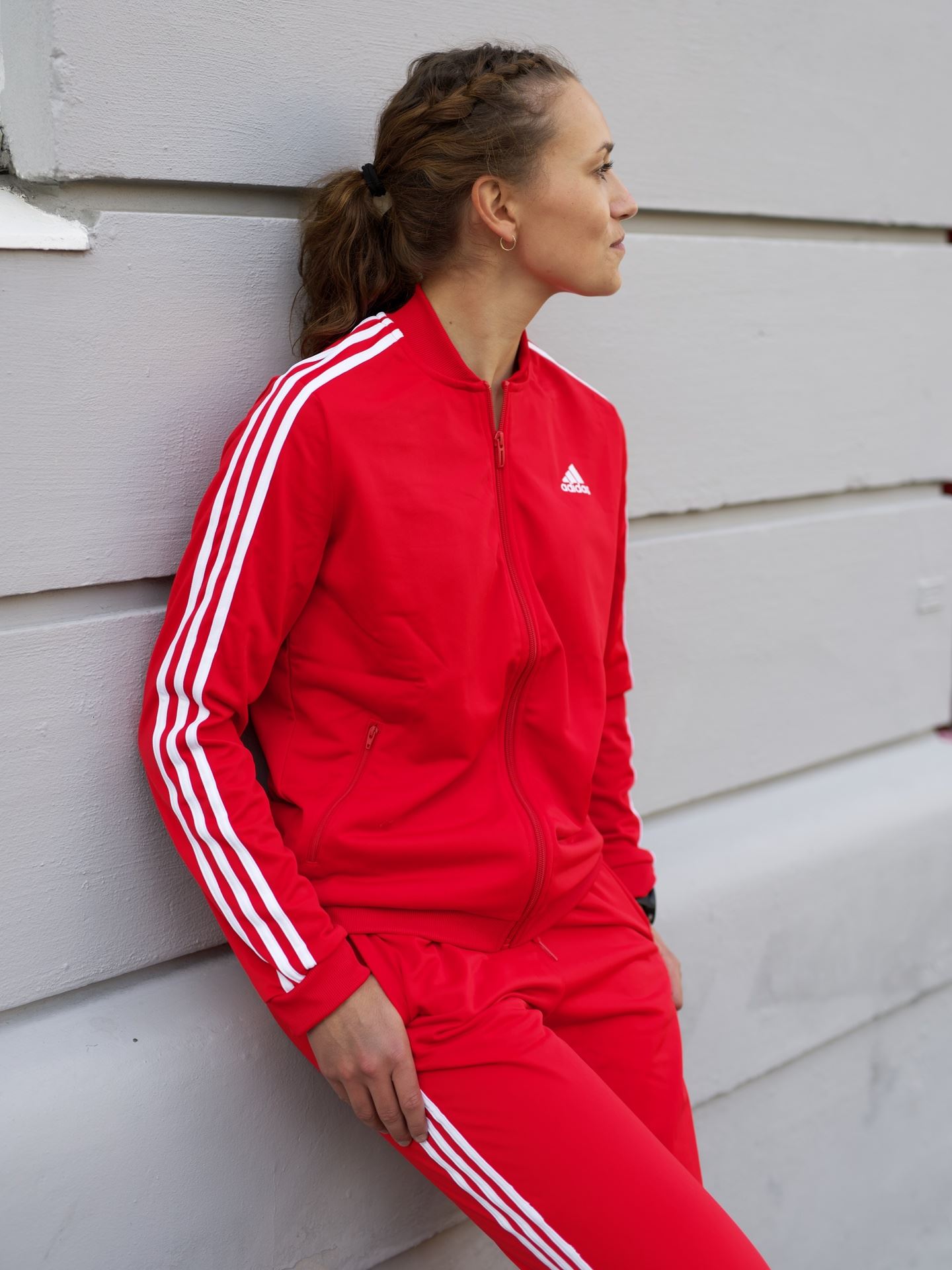 Adidas hot sale tracksuit rød