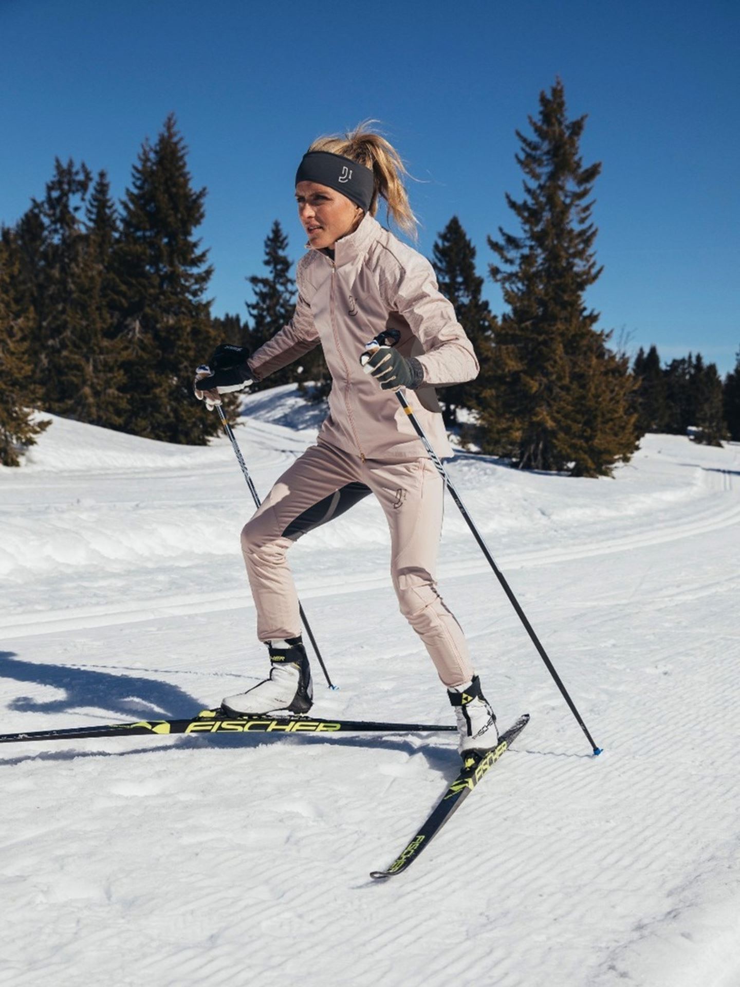 johaug accelerate jacket