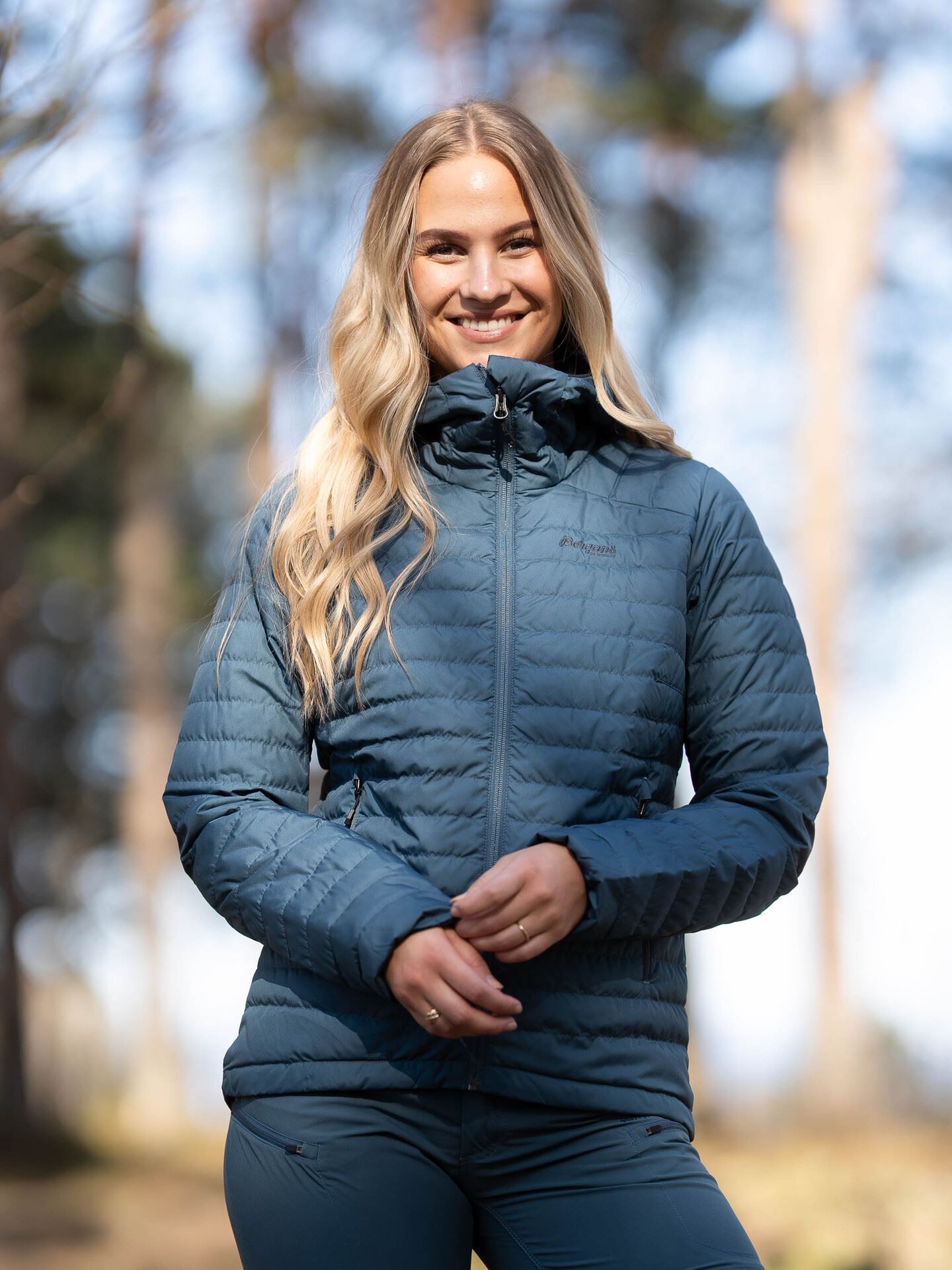 Bergans Lava Light Down Jacket w Hood Women Bla Getinspired.no