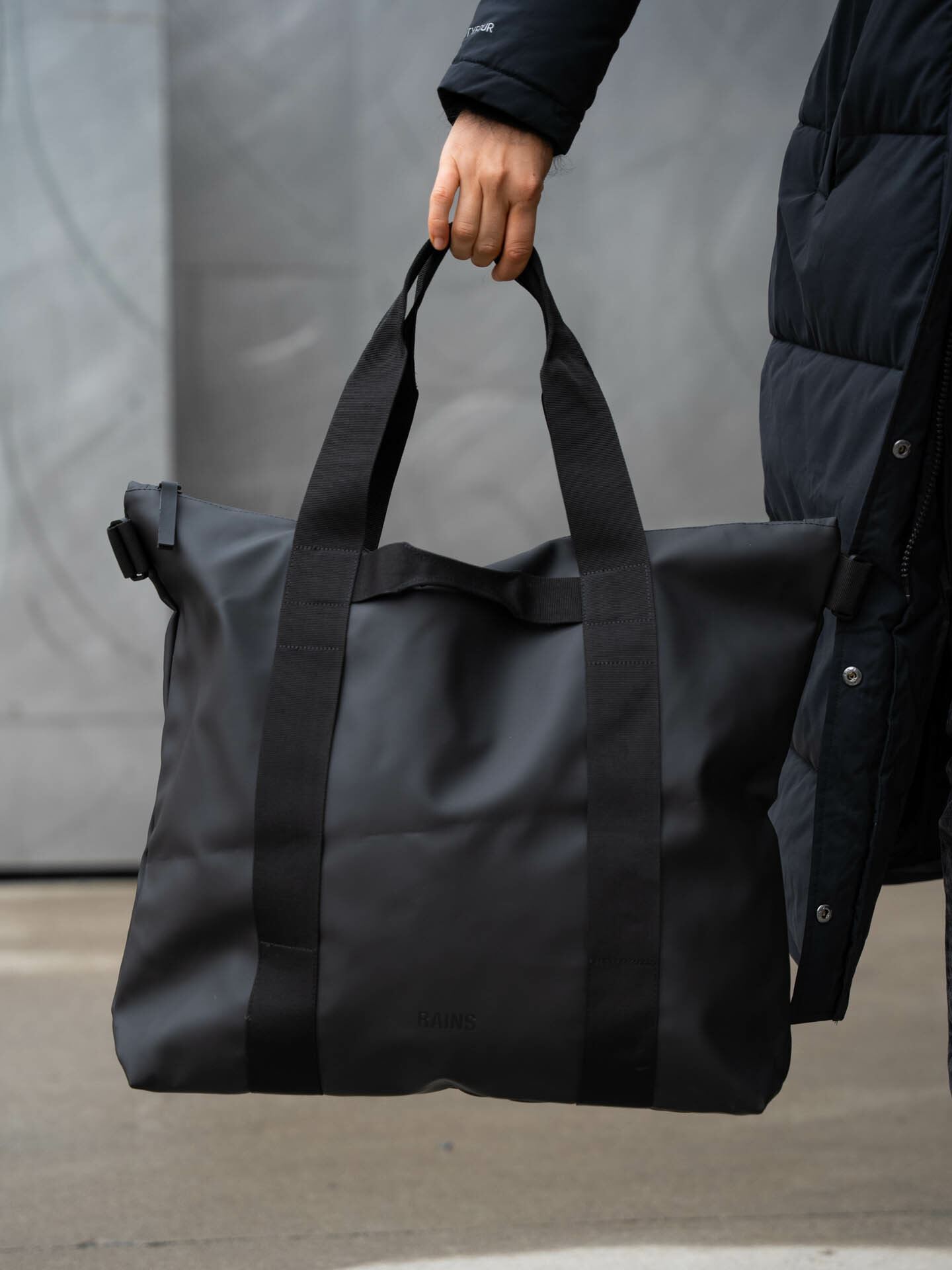 Rains weekend deals tote bag