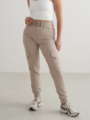 Aim'n Cargo Pant Dark Clay